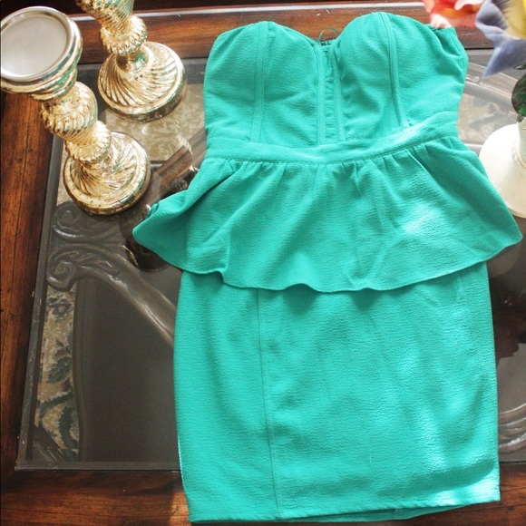 Teal Peplum Dress, with sweetheart neckline! - Picture 2 of 2